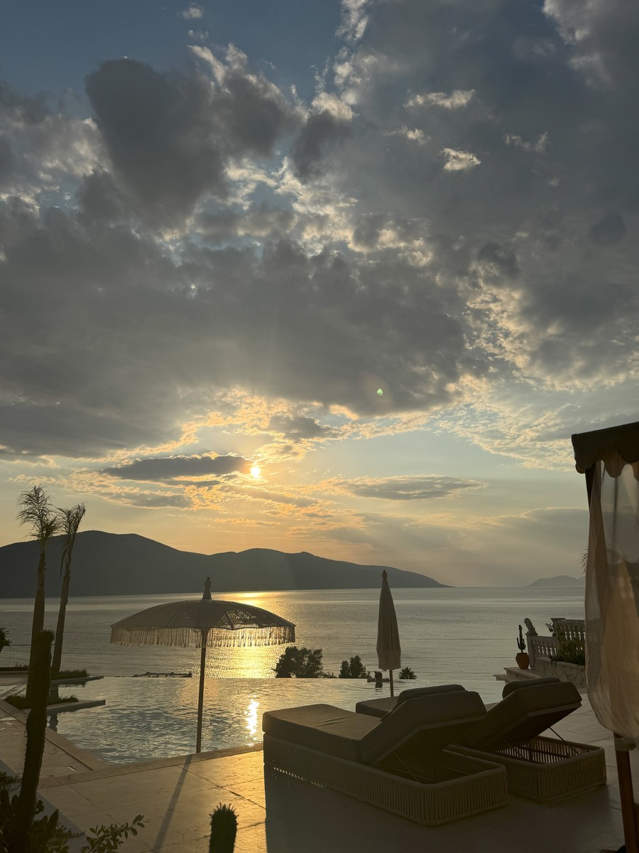 Coral Boutique  Hotel — Radhimë, Vlore