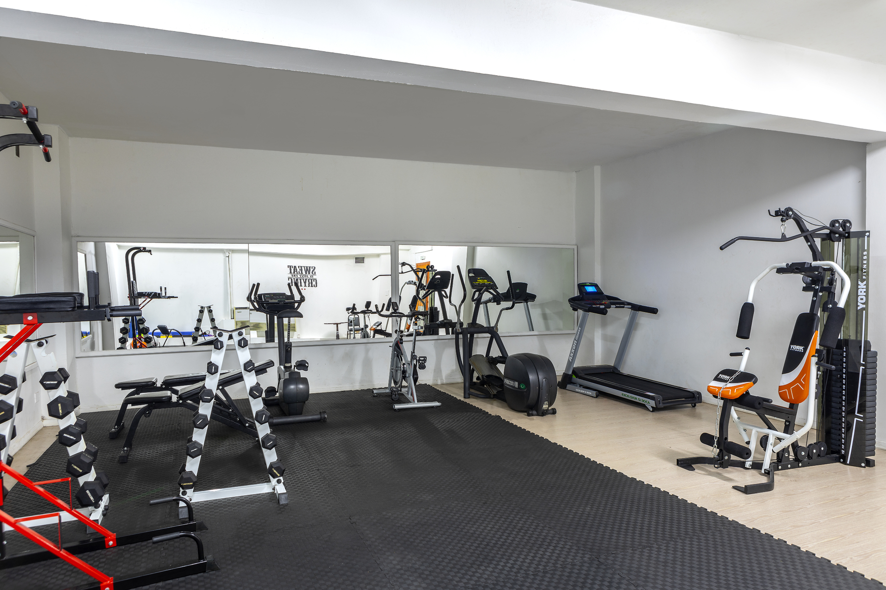 Mayfair Hotel — Pafos, Region Pafos