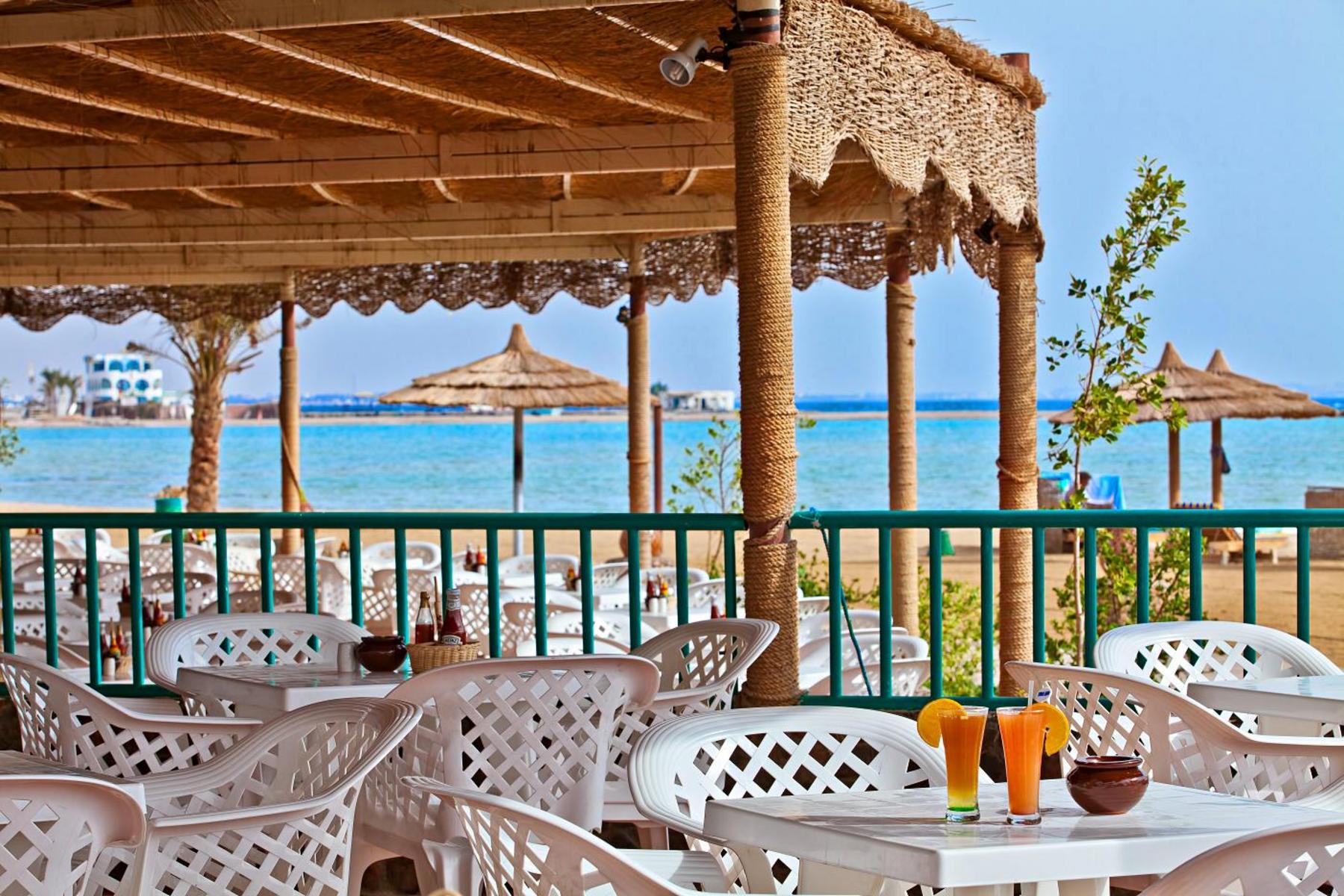 Titanic Beach - Families and Couples only — Hurghada, Red Sea