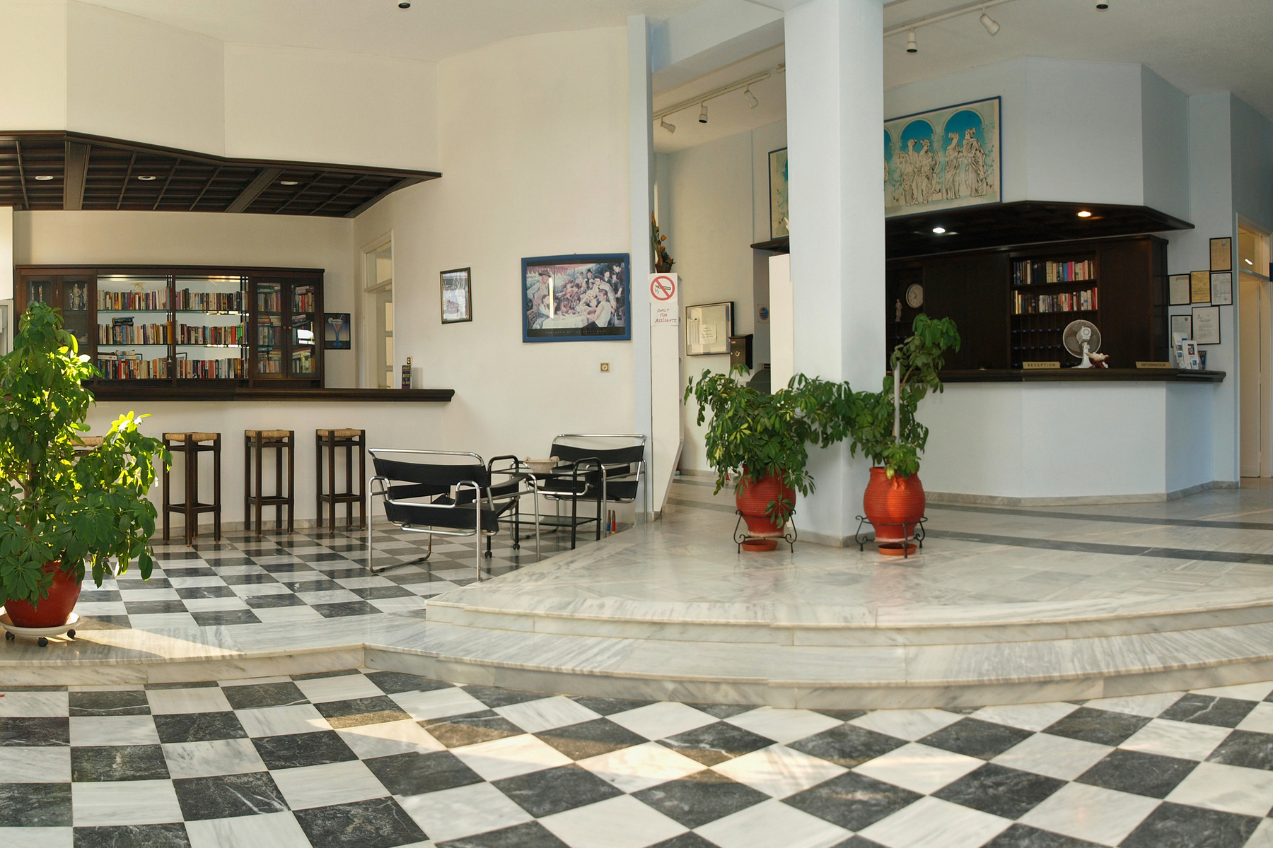 Muses Hotel — Koukounaries, Thessaly