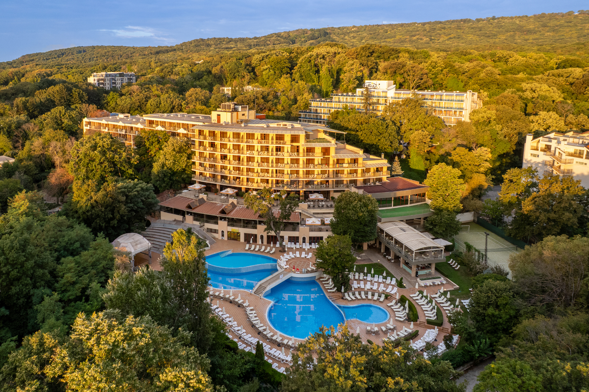 Kristal Hotel - All inclusive - Fully renovated — Golden Sands, Varna Region