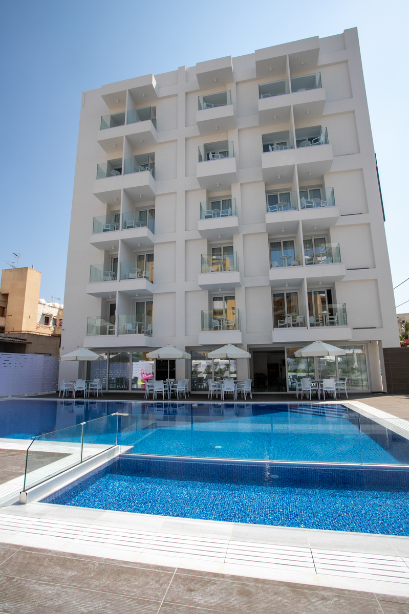 San Remo Hotel — Larnaca, Larnaca Region