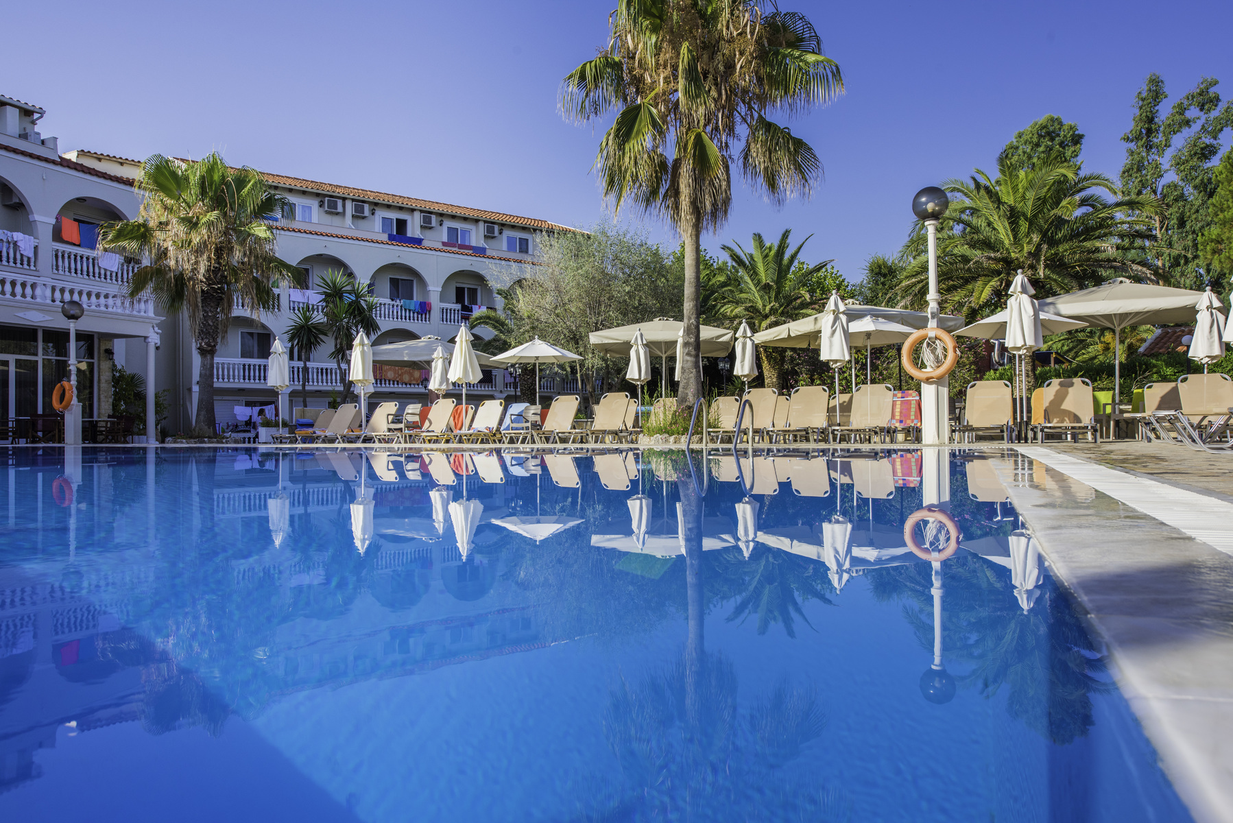 Angela Beach Hotel — Main photo in Roda, Ionian Islands
