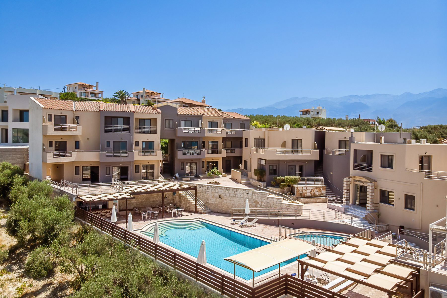 Sunrise Suites — Kalyves