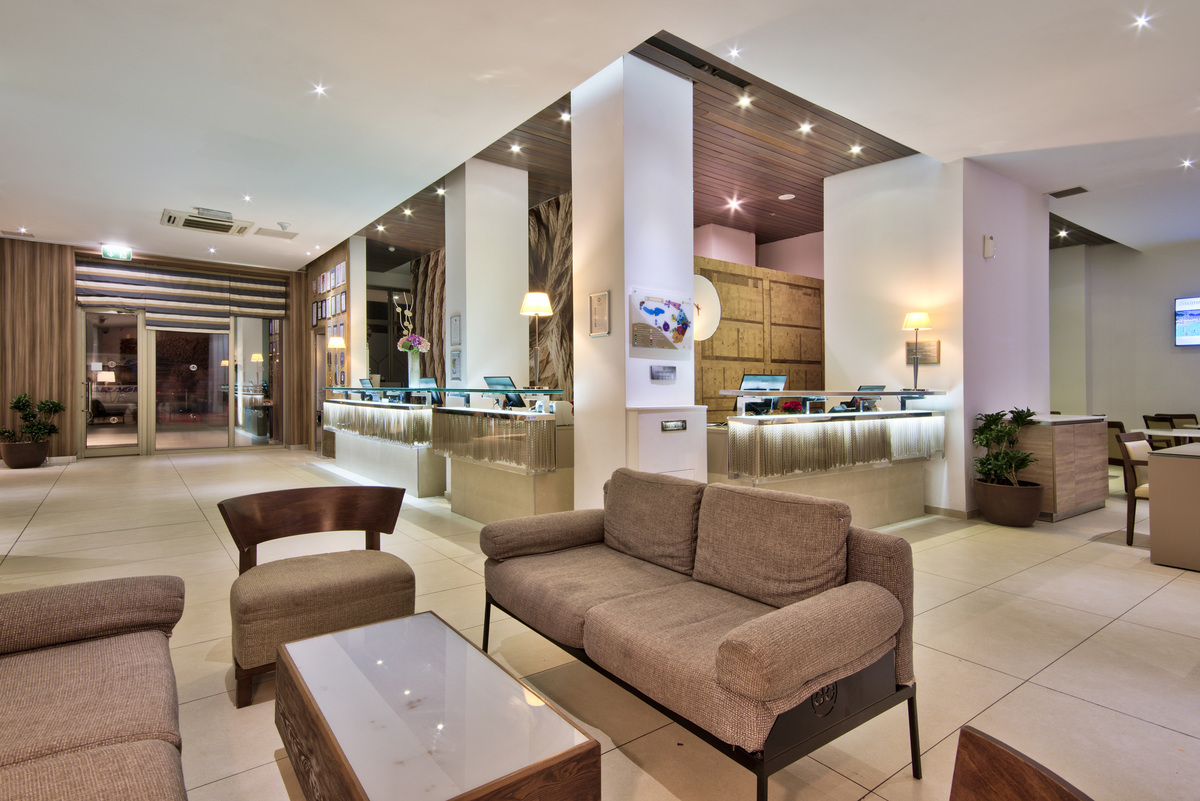 db Seabank Resort + Spa — Mellieha, Malta Island