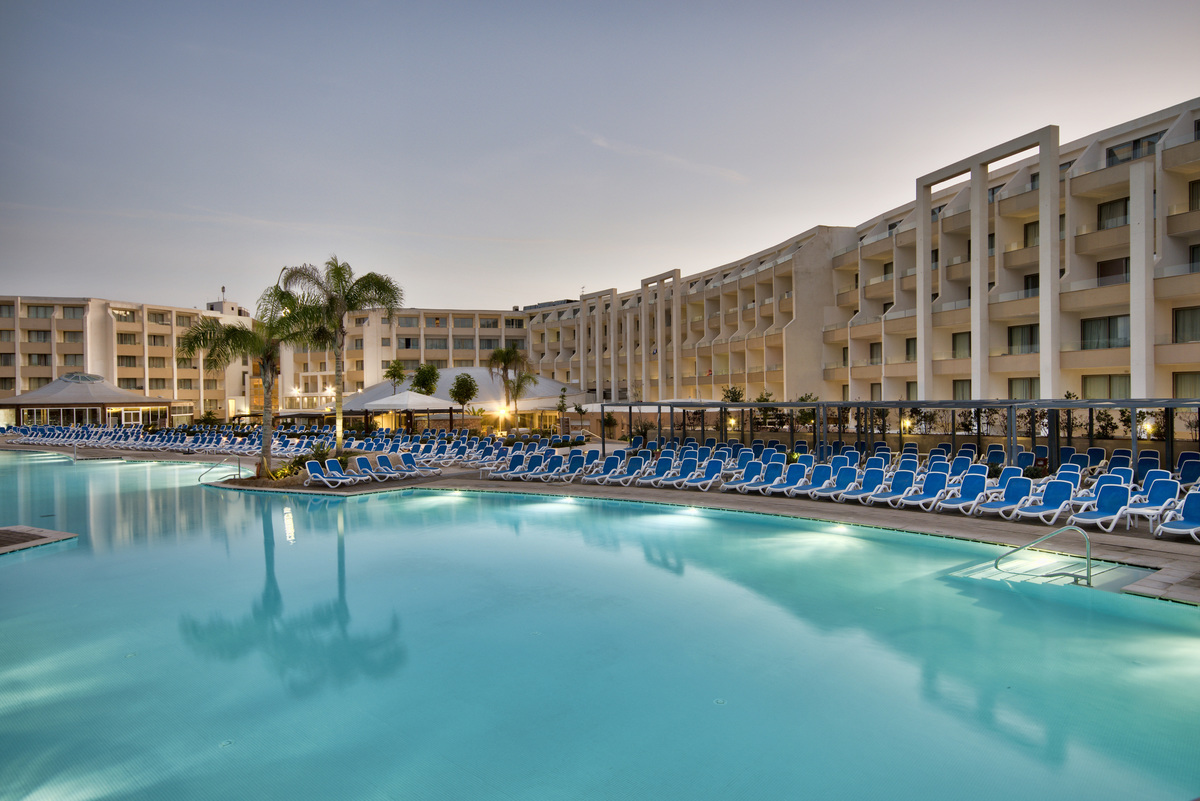 db Seabank Resort + Spa — Mellieha, Malta Island