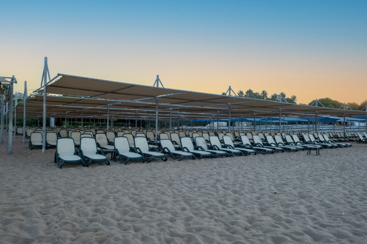 Side Crown Serenity Ultra All Inclusive — Side