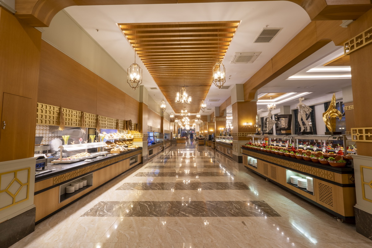 J'adore Deluxe Hotel & Spa Ultra All Inclusive — Side