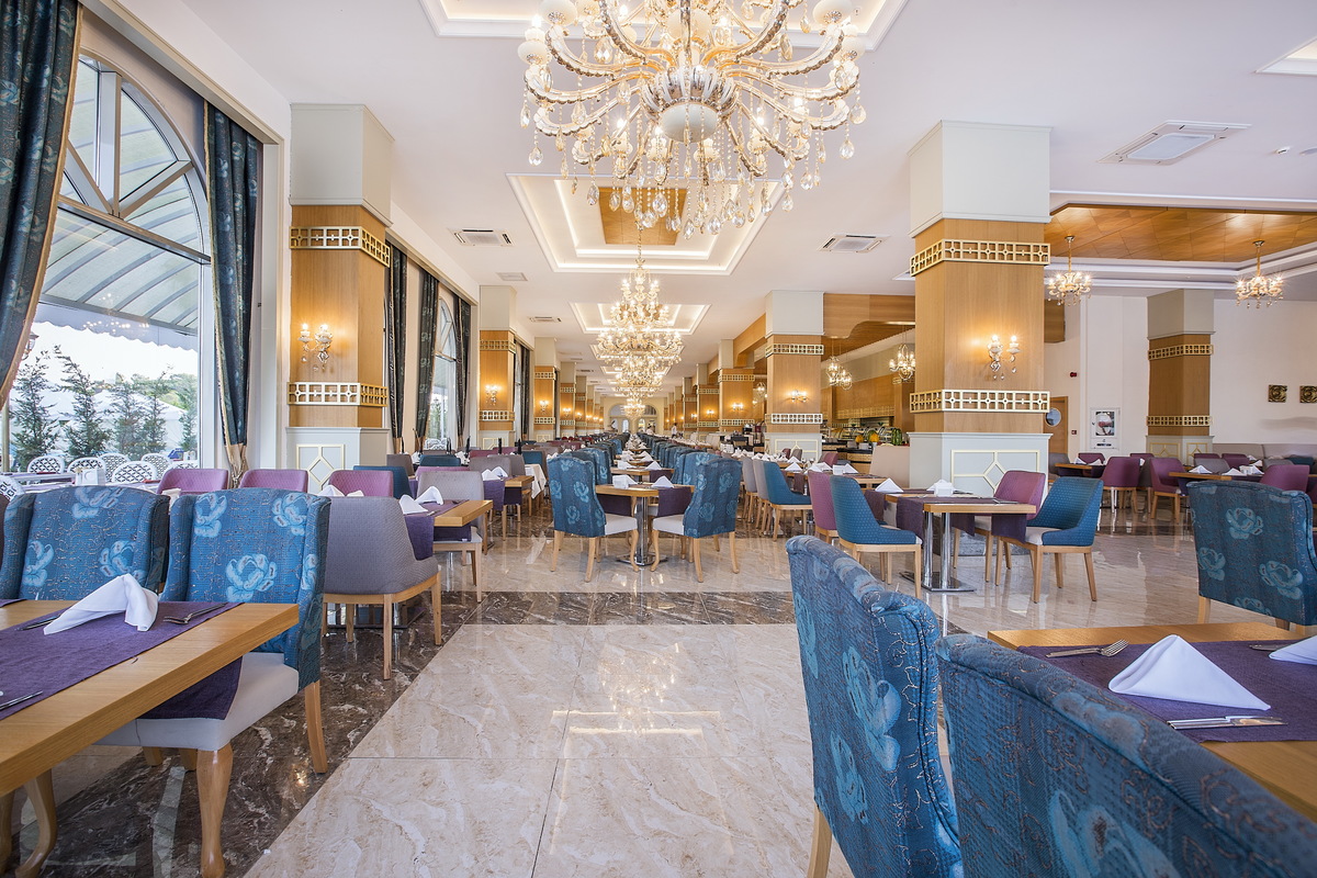 J'adore Deluxe Hotel & Spa Ultra All Inclusive — Side